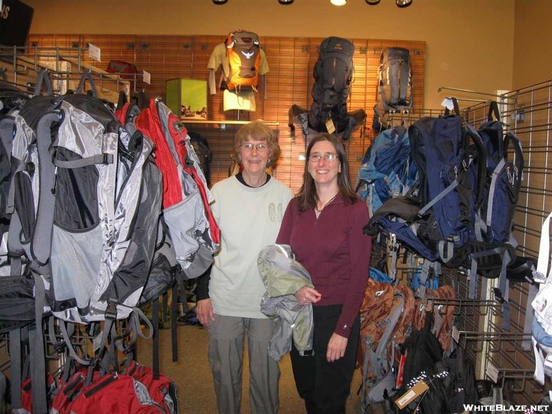 DragonFly & Spunky at REI Nashville