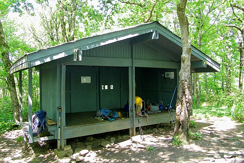 Tray Mountain Shelter