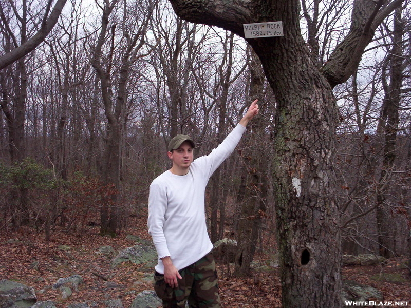 Ronin Pointing At Pulpit Rock Sign