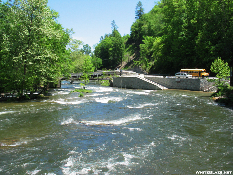 2009-0510c Nantahala River