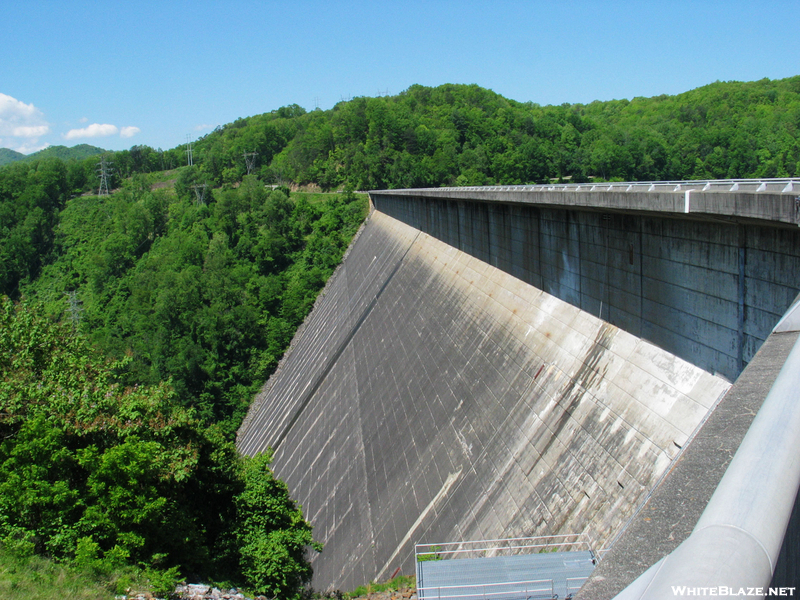 2009-0512c Fontana Dam