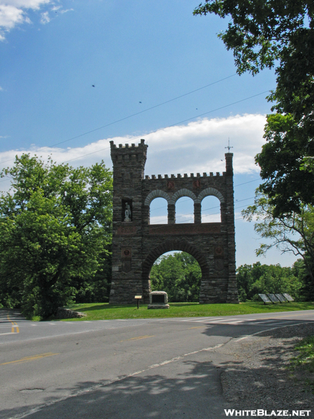 2009-0707b War Memorial