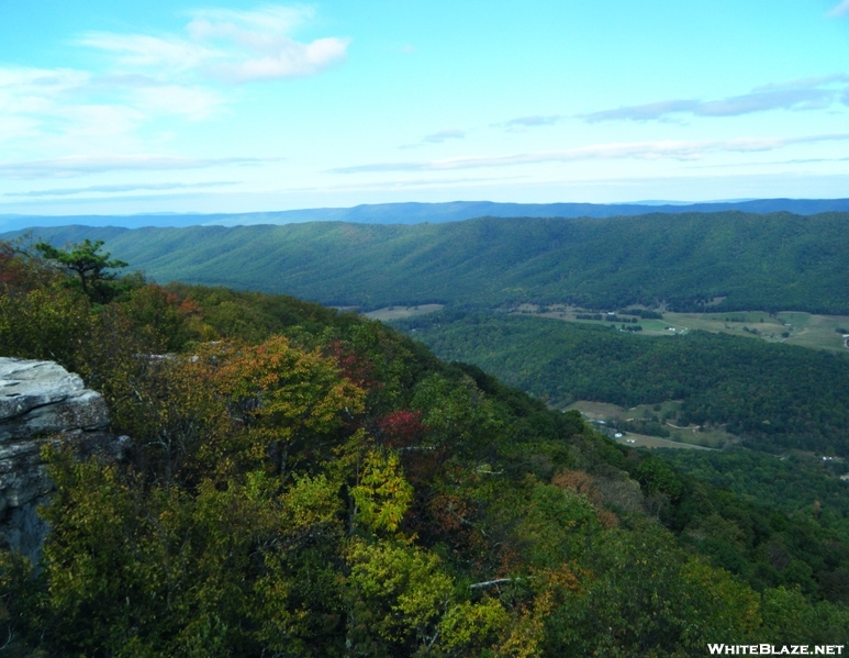 The East Coast Hikers Hike Mcafee's Knob And Dragon's Tooth