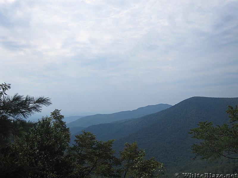 crescent rock overlook to beahms gap 082