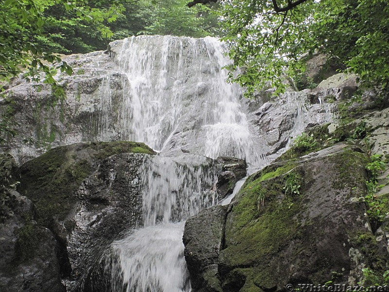 Dark Hollow Falls hike