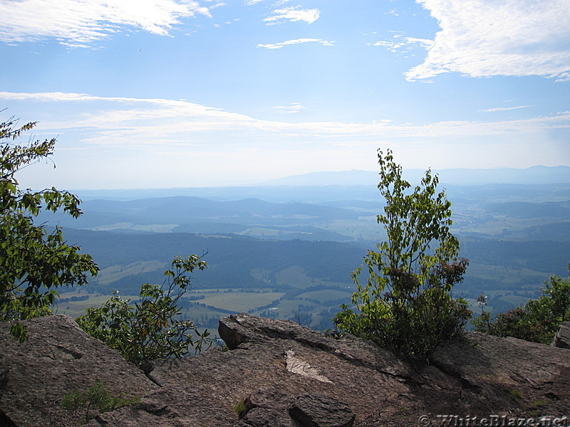 jump mountain hike 038