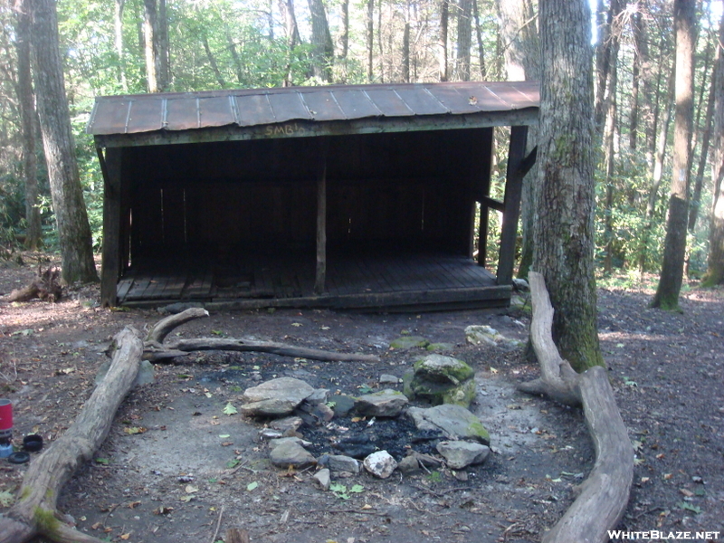 0156 2010.09.04 Old (1959) Carter Gap Shelter