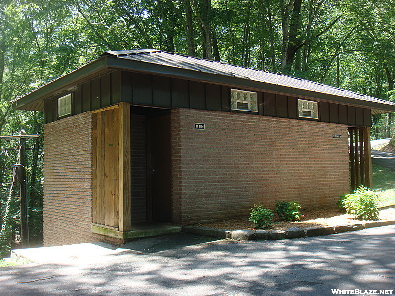 0273 2011.06.25 Fontana Hilton - Fontana Dam Shelter Showers