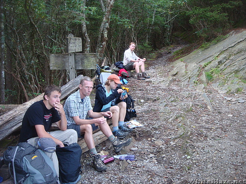 0429 2012.08.25 Lunch At Snake Den Ridge Trail Head