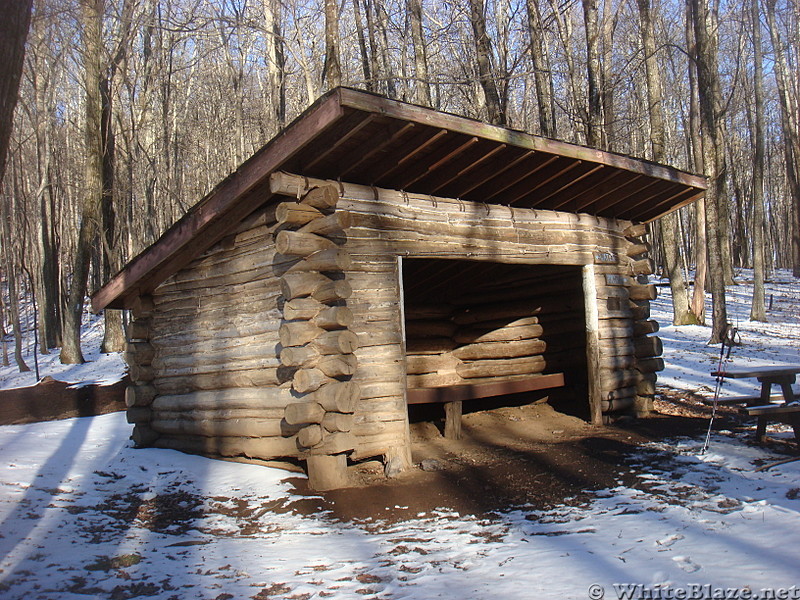 0558 2013.11.29 Hogback Ridge Shelter