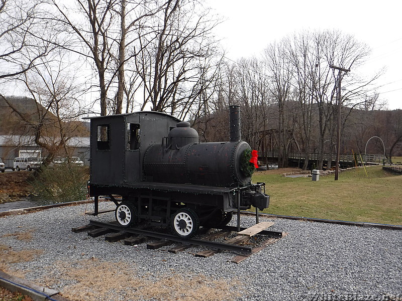 0768 2016.12.23 Damascus VA Townpark Modified Steam Locomotive