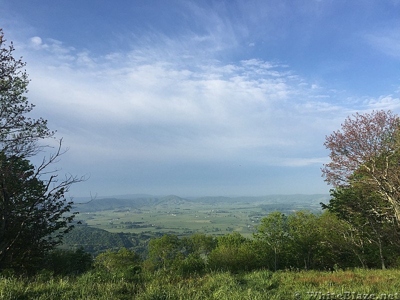 0856 2017.05.20 View From Chestnut Knob Shelter