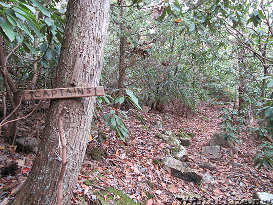 0914 2018.11.07 Sign On Trail To Captain's Place