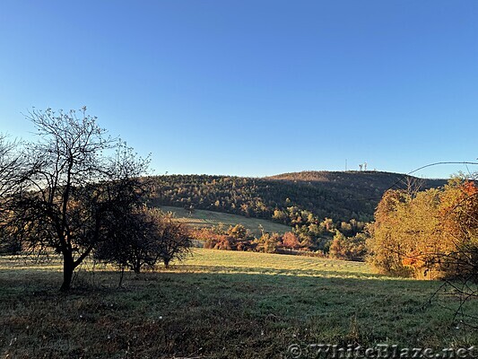 1107 2022.10.24 View Of Bear Den Mountain