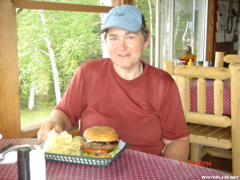 White House Landing's 1 Lb. Burger - Steady On 2008 Thruhiker