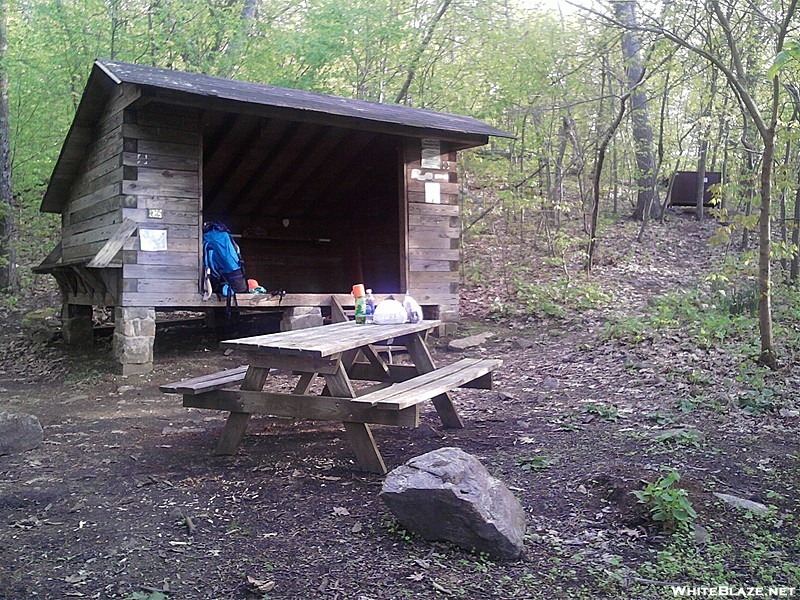 Pochuck Mountain shelter (NJ)