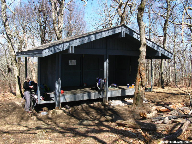 Tray Mountain Shelter