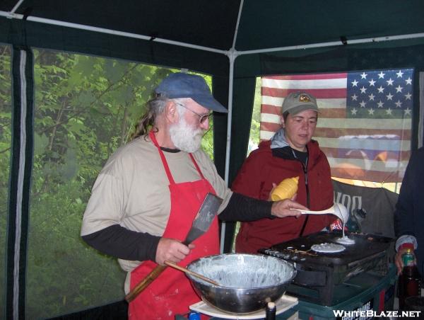 Mala cooking Breakfast at the Whiteblaze gathering at TDz