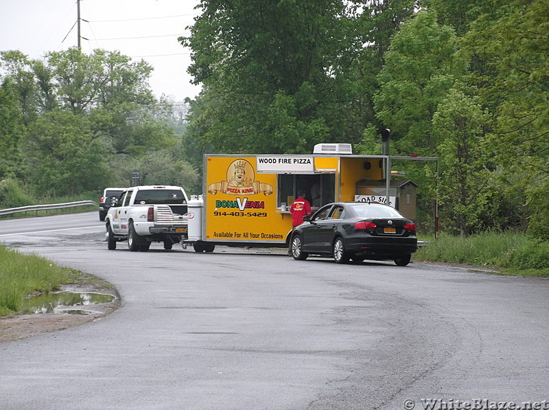 Pizza wagon at Rt22 Pawling