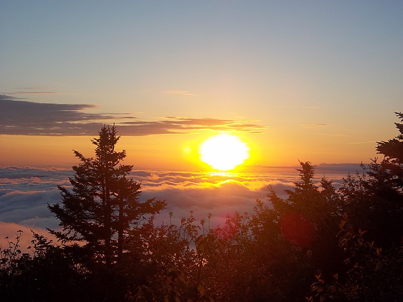 sunrise at thunderbolt lodge