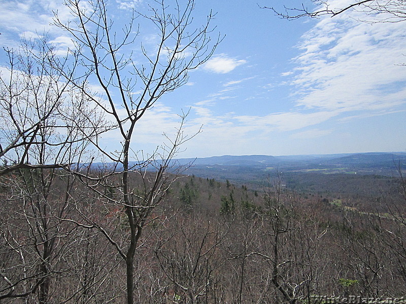 Off blazed rock North of Rte 7