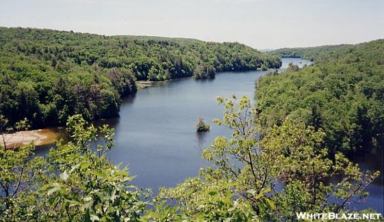 Canopus Lake