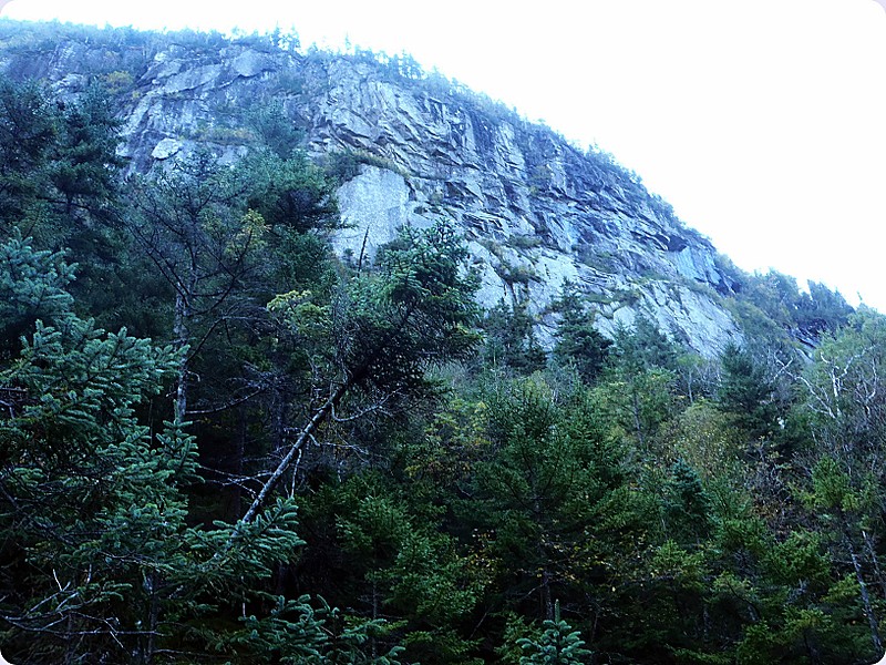 Cliffs above Mahoosuc Notch