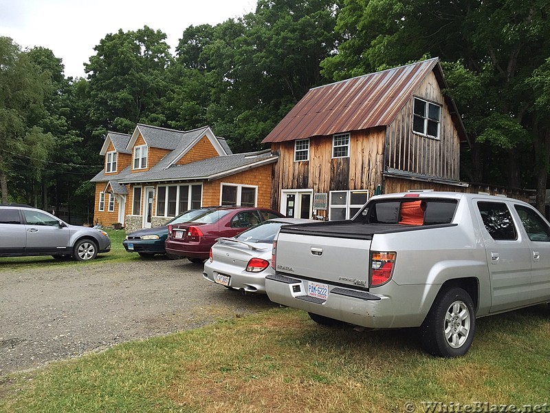 Hikers Welcome Hostel Glencliffe NH