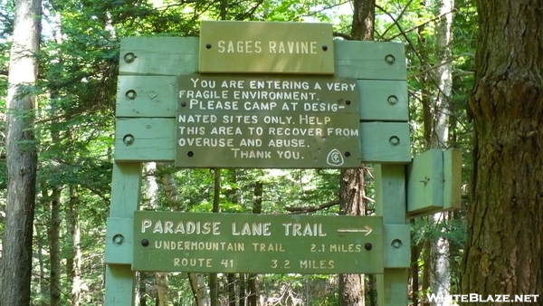 Connecticut Trail Signs