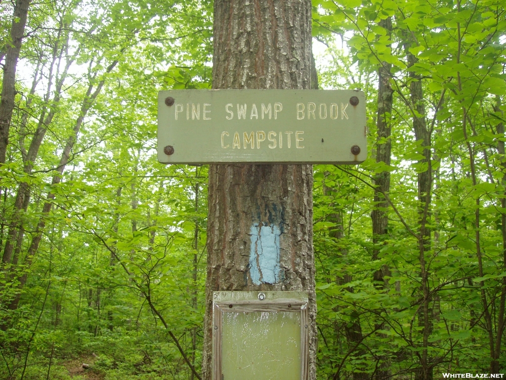 CT: Pine Swamp Brook Lean-to, Sign