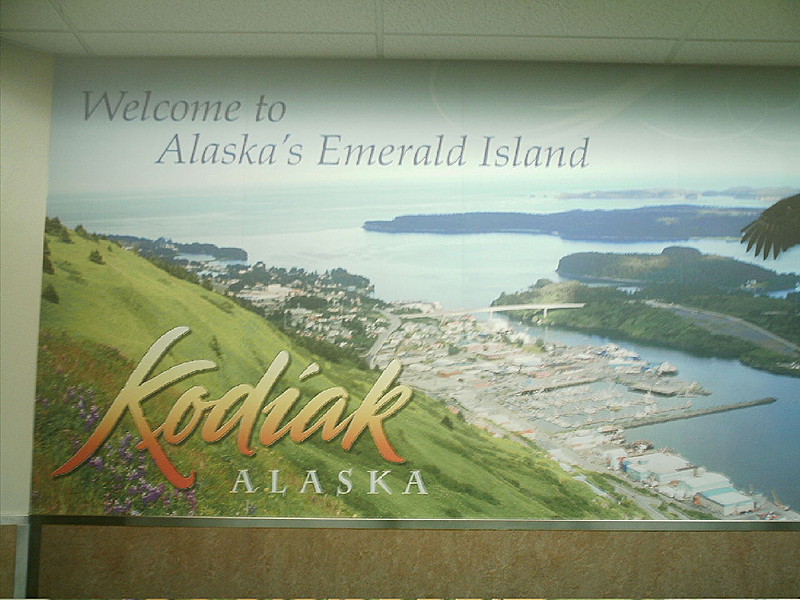 Alaska 2011 - Kodiak airport welcome sign