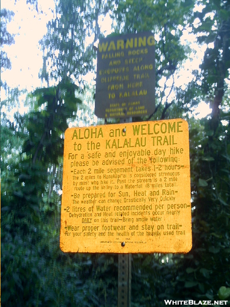 Kalalau Trail Signs 2